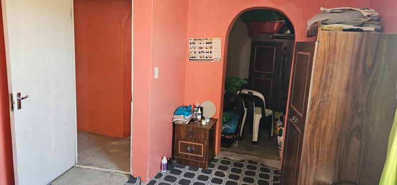 4 Bedroom Property for Sale in Ilitha Park Western Cape